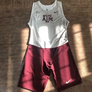 🆕 Nike Texas A&M Aggies Zippered Singlet